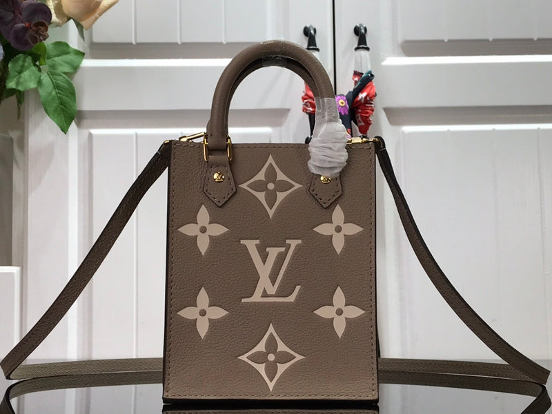I W Fashion Lu-Vi bags - 17617