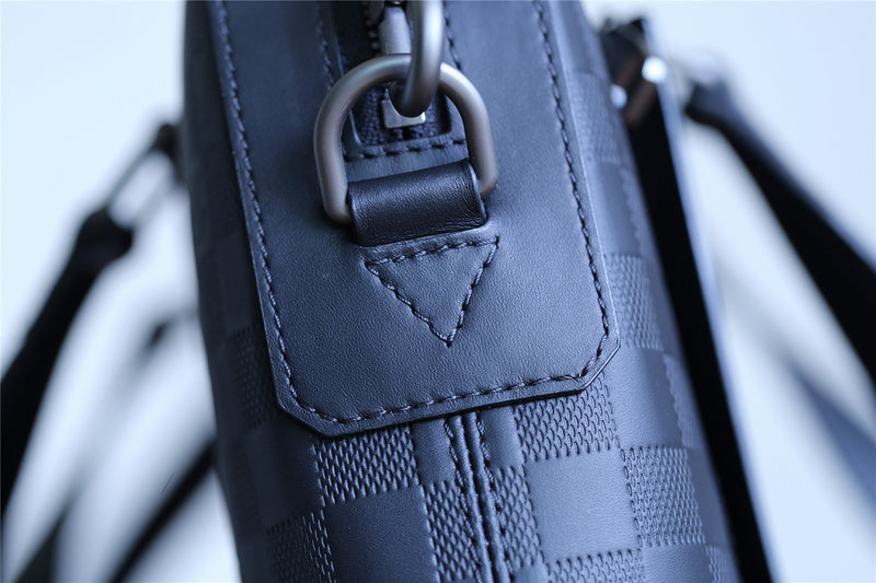 I W Fashion Lu-Vi bags - 9827