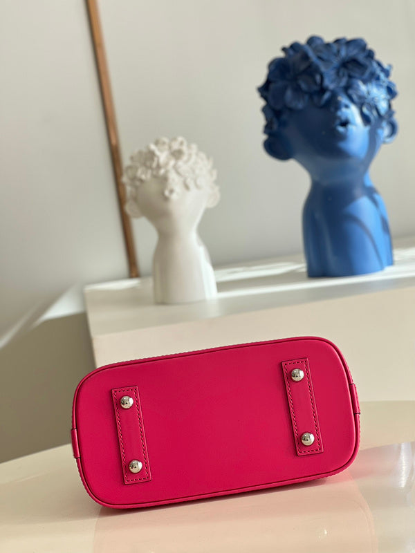 I W Fashion Lu-Vi bags - 17266