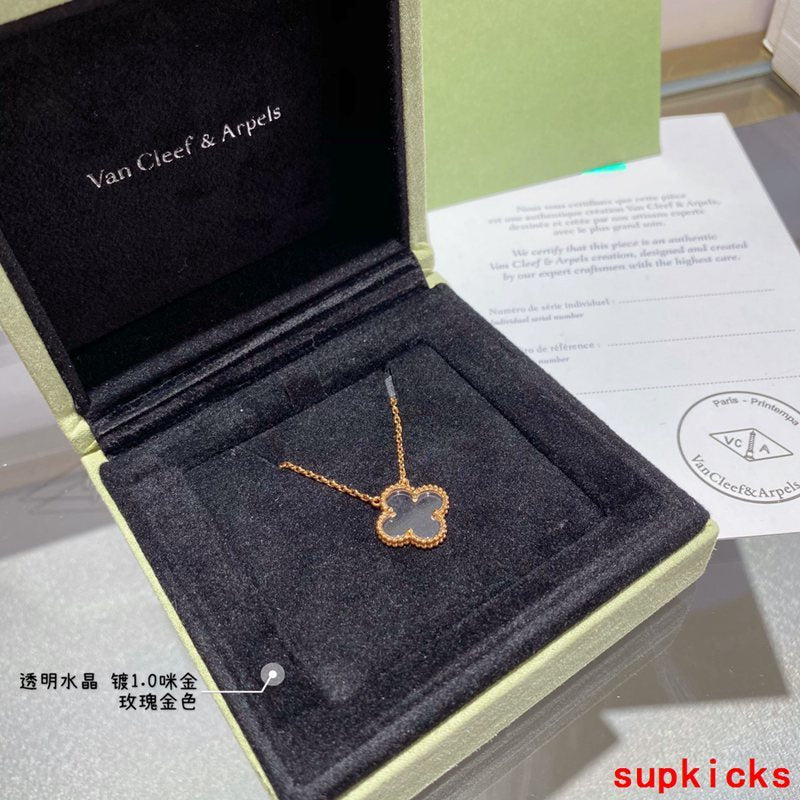 Van Cleef & Arples Jewelry