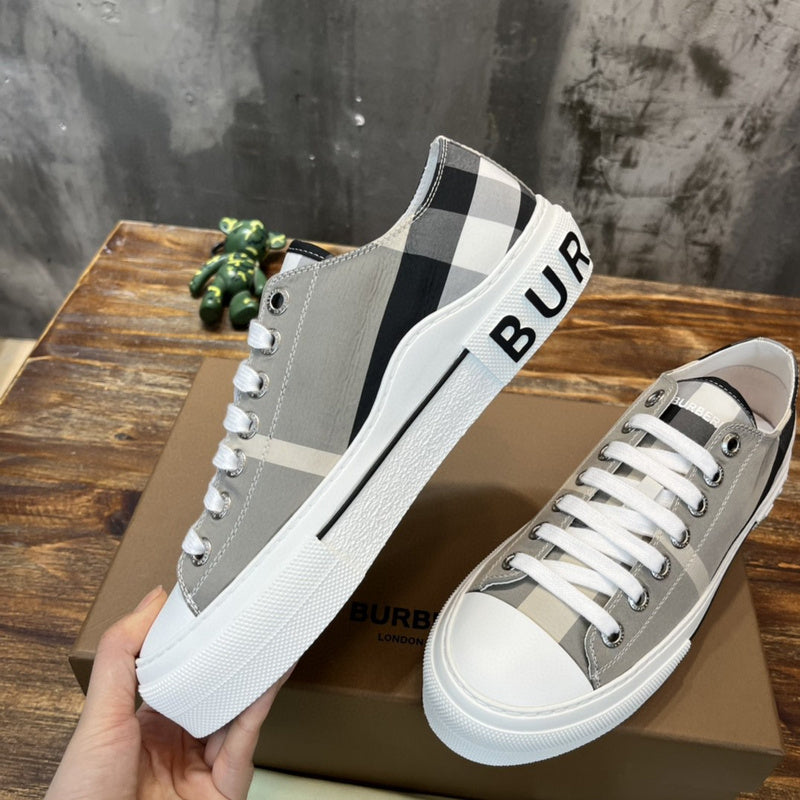 Burberry Luxury Shoes