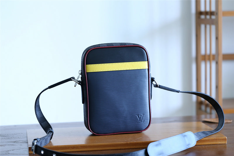 I W Fashion Lu-Vi bags - 10379