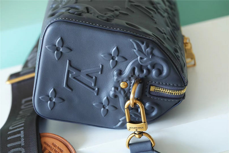 I W Fashion Lu-Vi bags - 11219