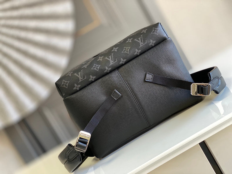 I W Fashion Lu-Vi bags - 17002