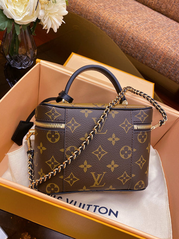 I W Fashion Lu-Vi bags - 17182