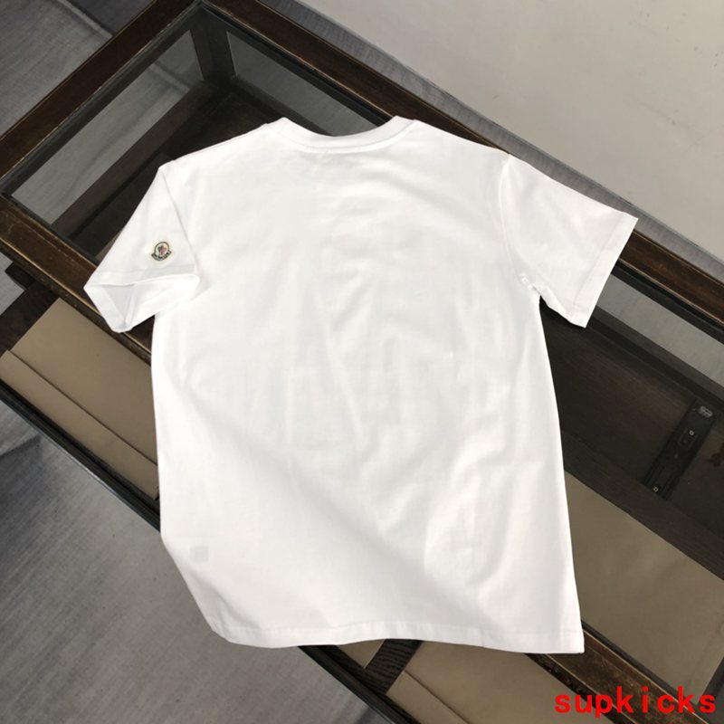 Moncler Luxury Cloth
