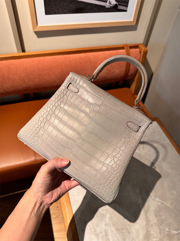 PHA - HMS Bags - 136