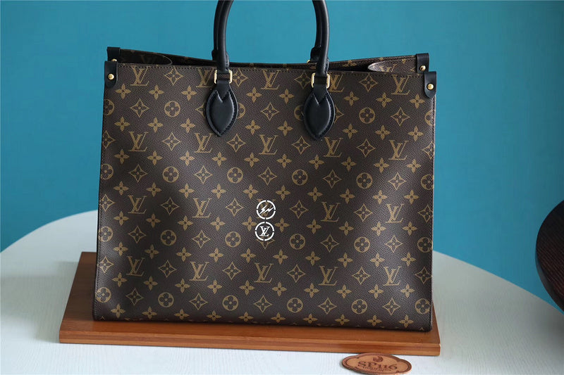 I W Fashion Lu-Vi bags - 8670