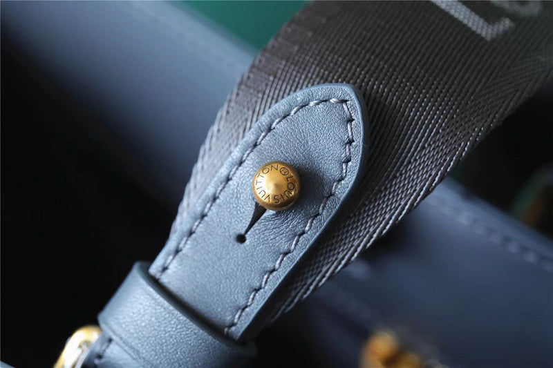 I W Fashion Lu-Vi bags - 9786