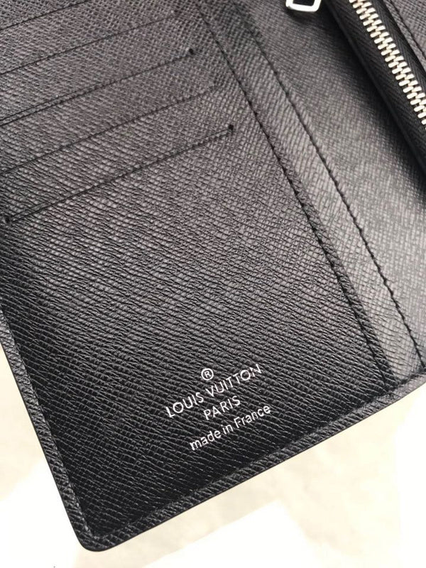 I W Fashion Lu-Vi bags - 17450