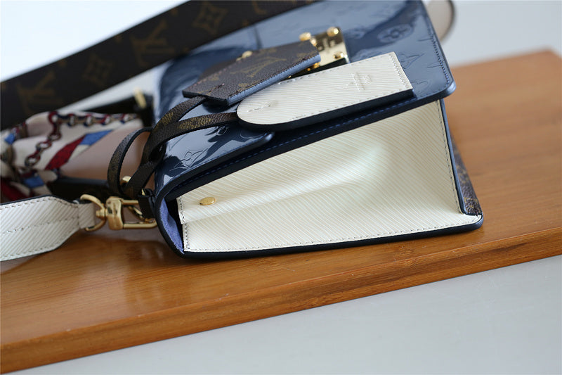 I W Fashion Lu-Vi bags - 8050