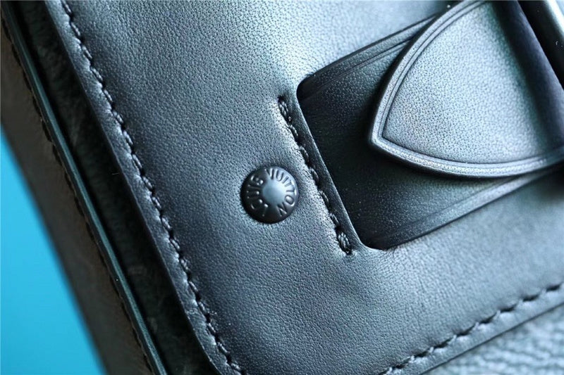 I W Fashion Lu-Vi bags - 10287
