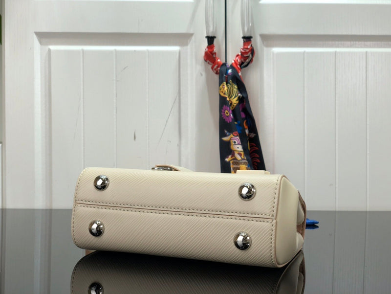 I W Fashion Lu-Vi bags - 16996
