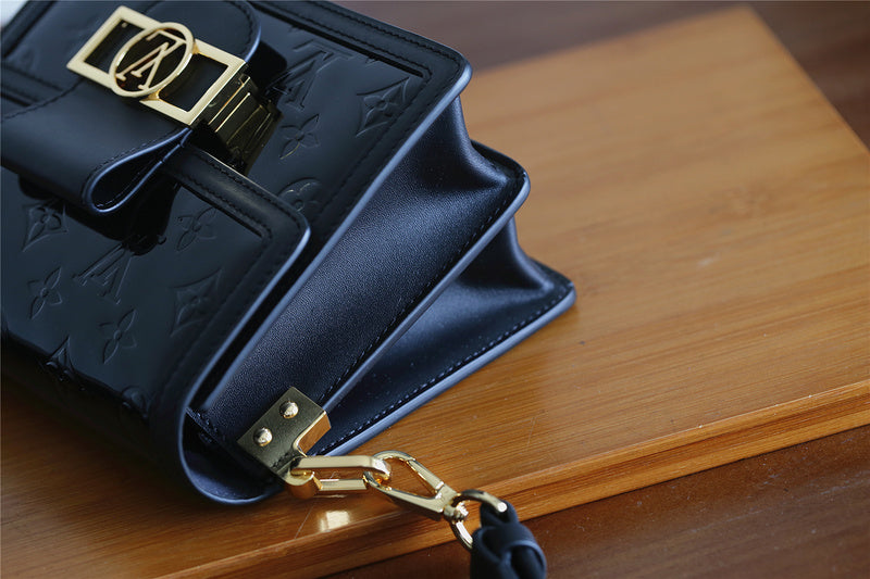 I W Fashion Lu-Vi bags - 8130