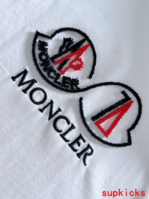 Moncler Luxury Cloth