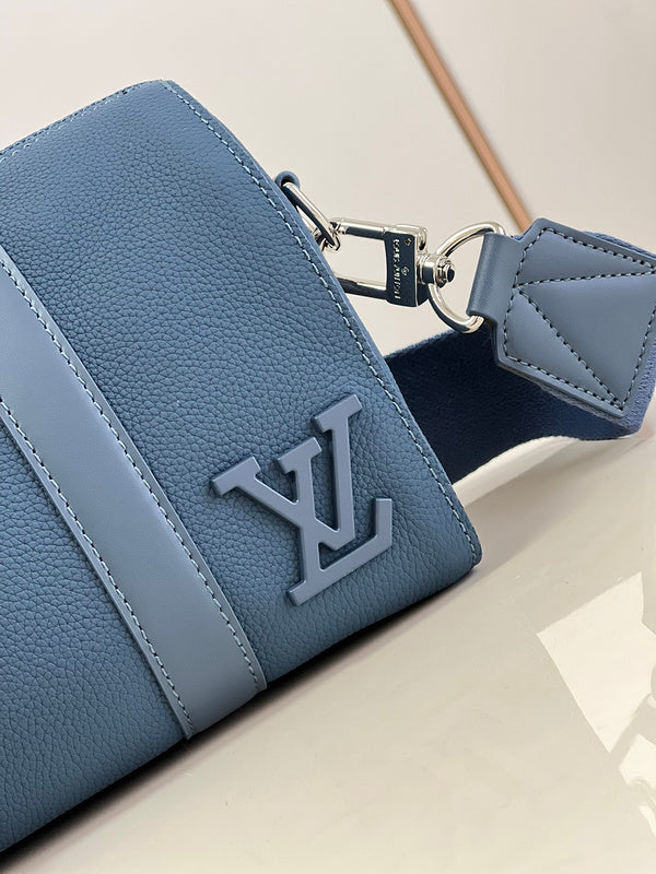 I W Fashion Lu-Vi bags - 16990