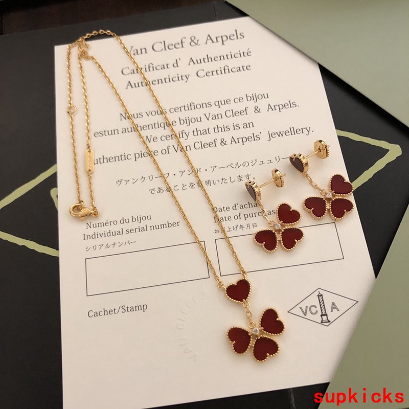 Van Cleef & Arples Jewelry