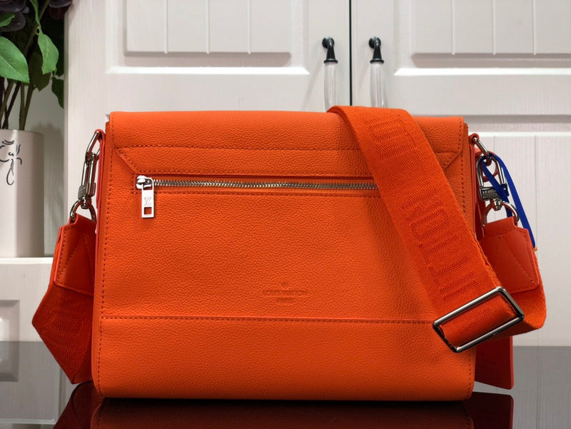 I W Fashion Lu-Vi Bags - 16959