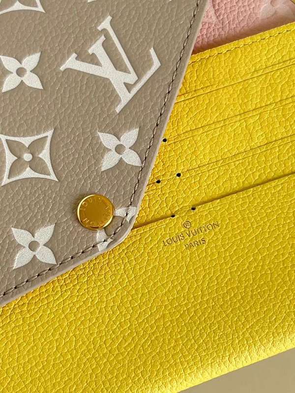 LOV2 Bags - Luxurious Bags  609