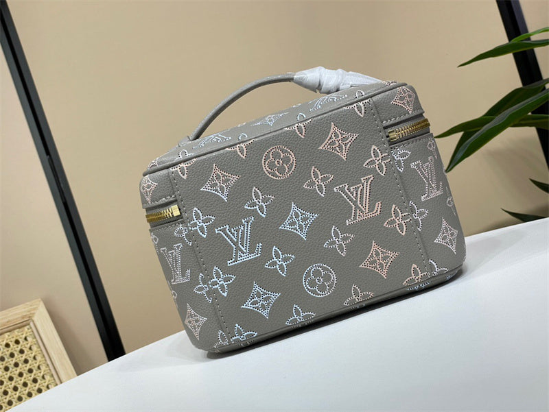 PHA - LOV Bags - 407