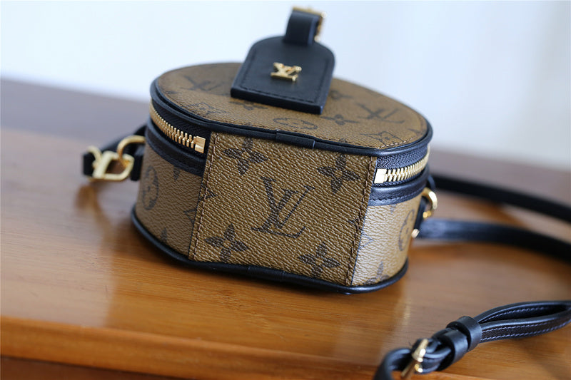 I W Fashion Lu-Vi bags - 8326