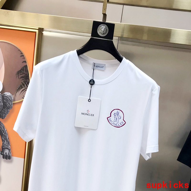 Moncler Luxury Cloth