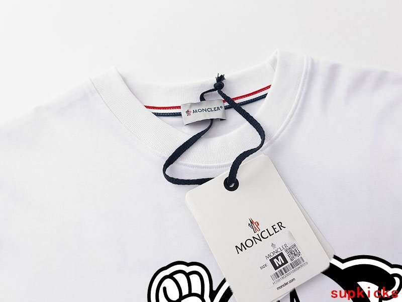 Moncler Luxury Cloth
