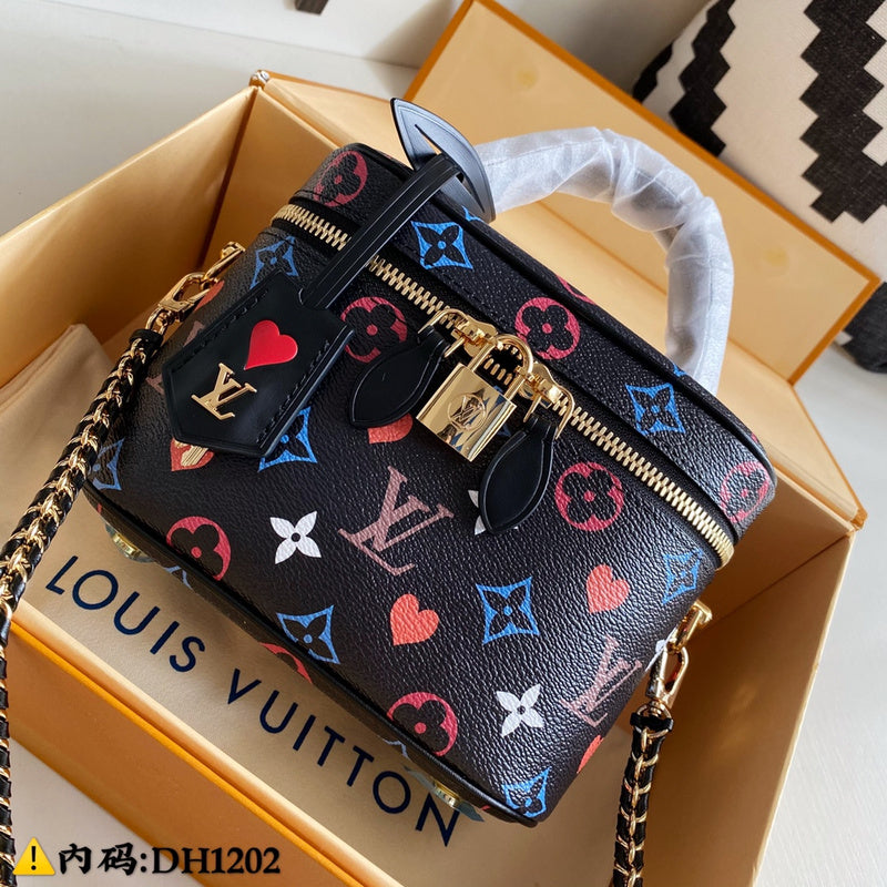 LOV2 Bags - Luxurious Bags  2676