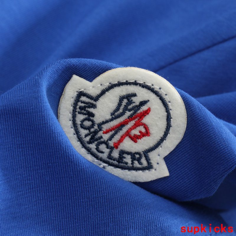 Moncler Luxury Cloth