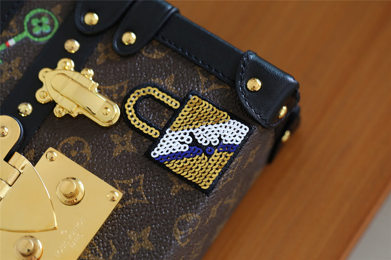 I W Fashion Lu-Vi bags - 8215