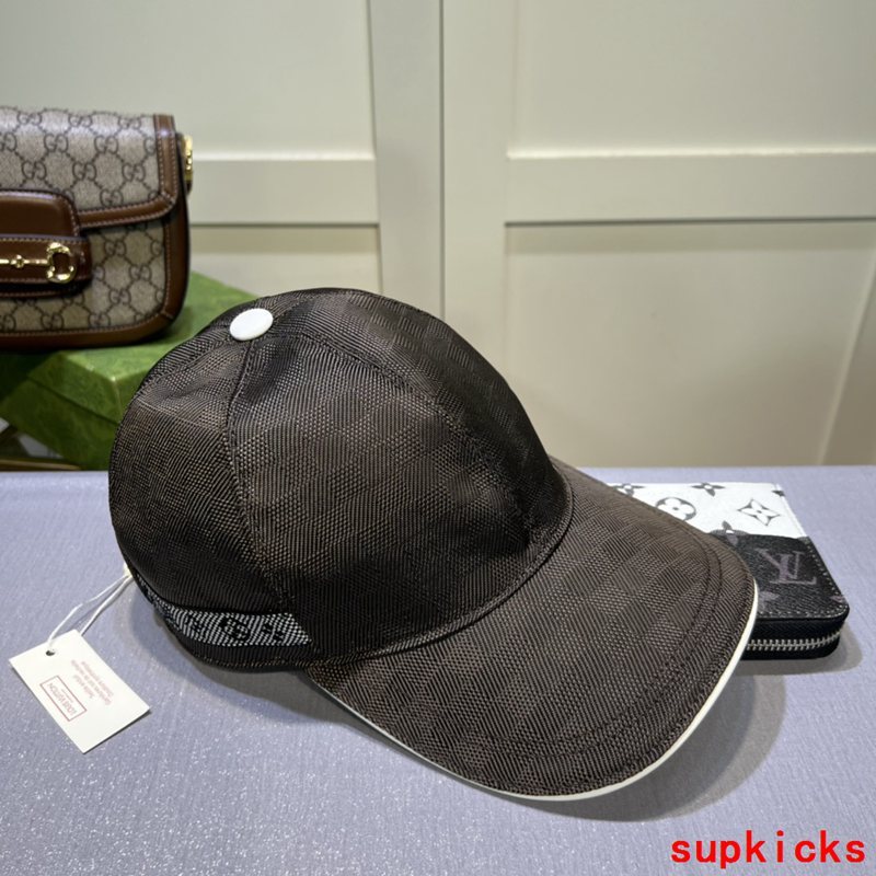 Louis Vuitton Luxury Cap