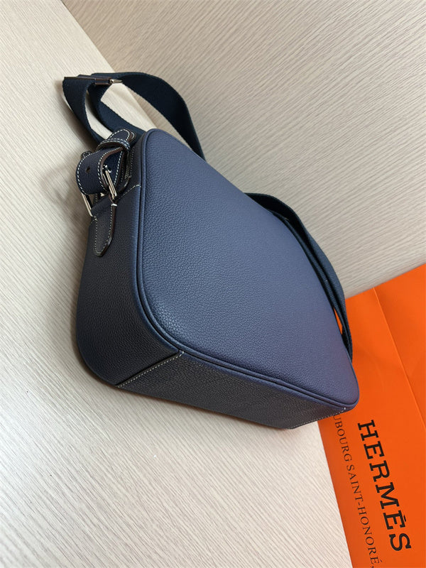 PHA - HMS Bags - 774