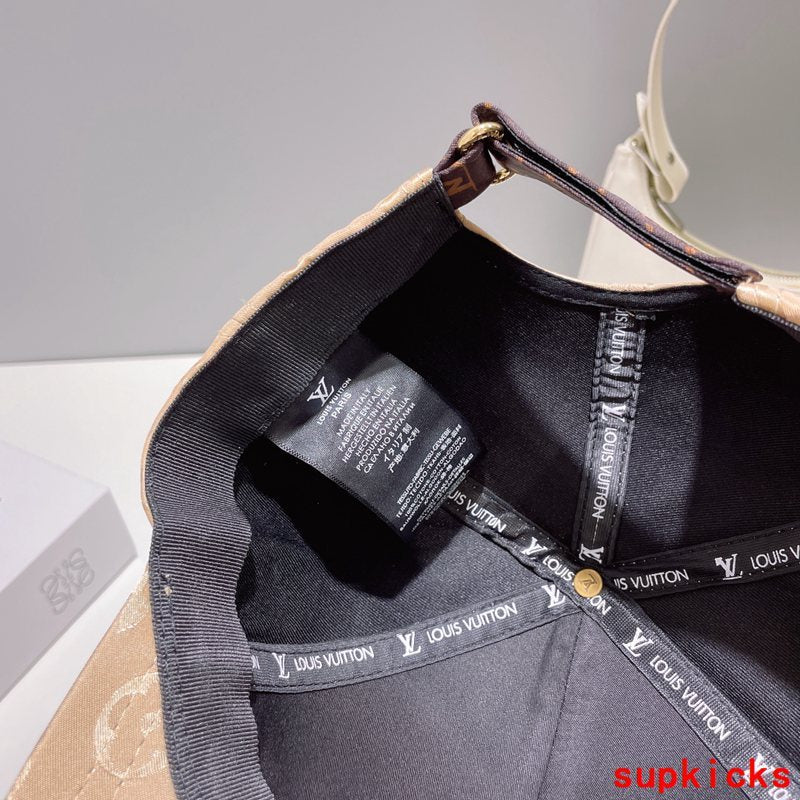 Louis Vuitton Luxury Cap
