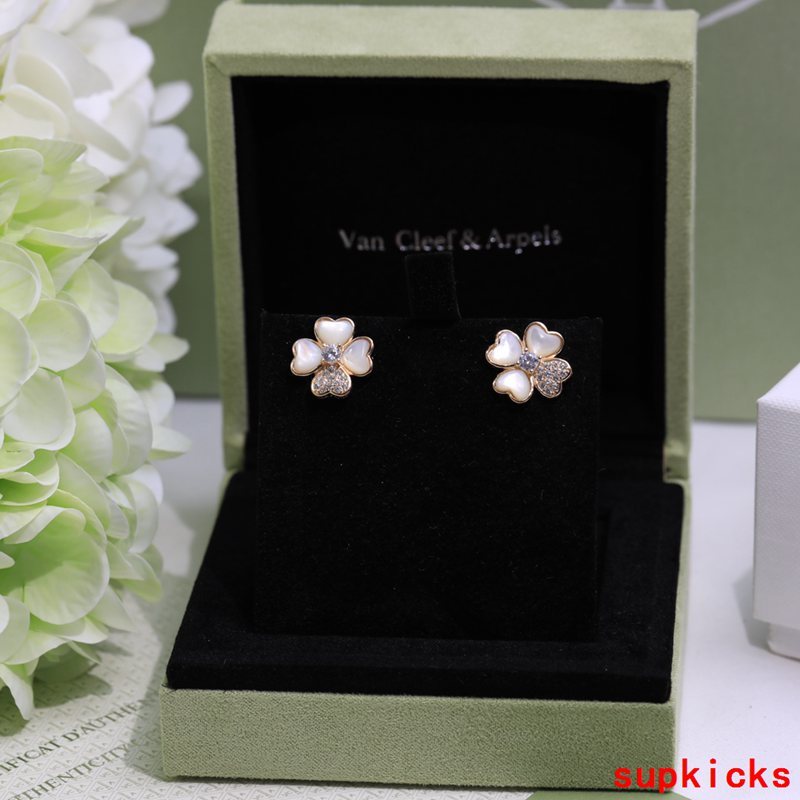 Van Cleef & Arples Jewelry