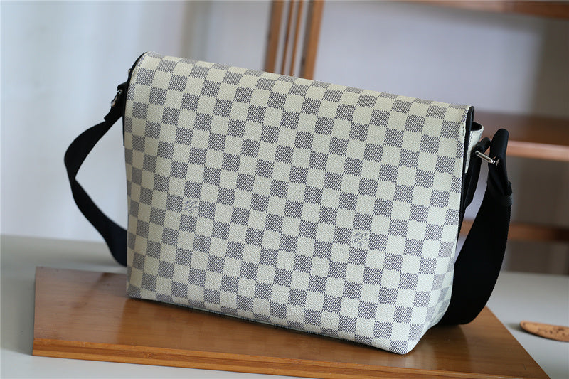 I W Fashion Lu-Vi bags - 10498