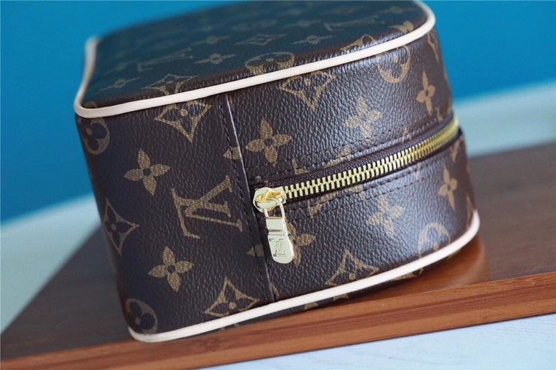 I W Fashion Lu-Vi bags - 10671