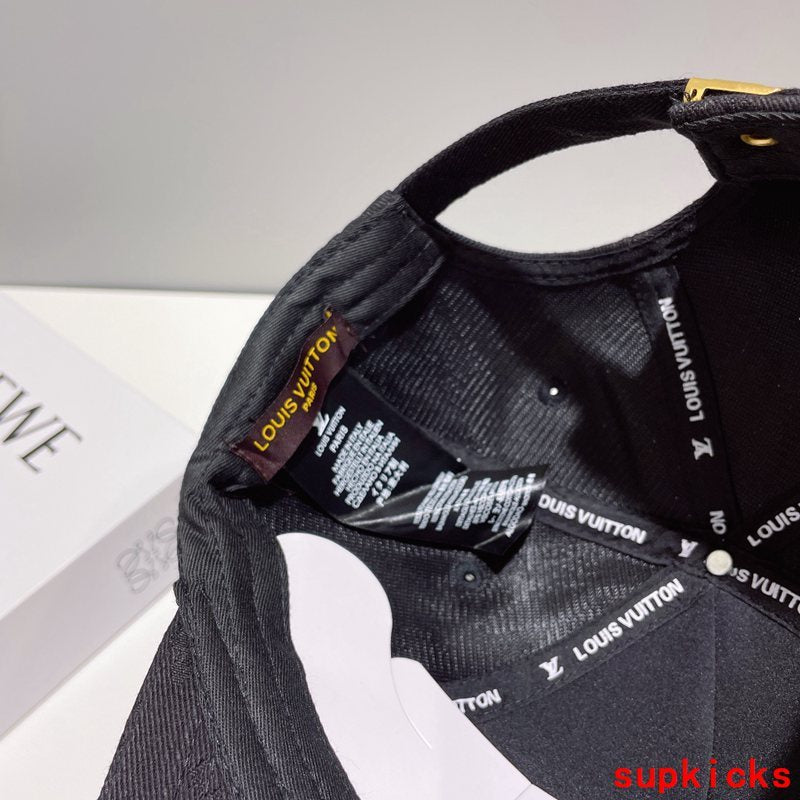 Louis Vuitton Luxury Cap