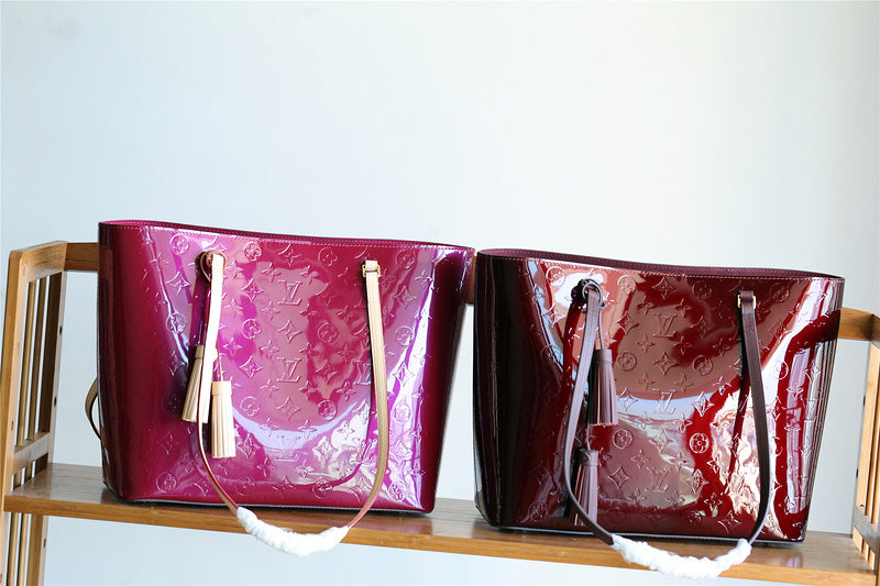 I W Fashion Lu-Vi bags - 8104