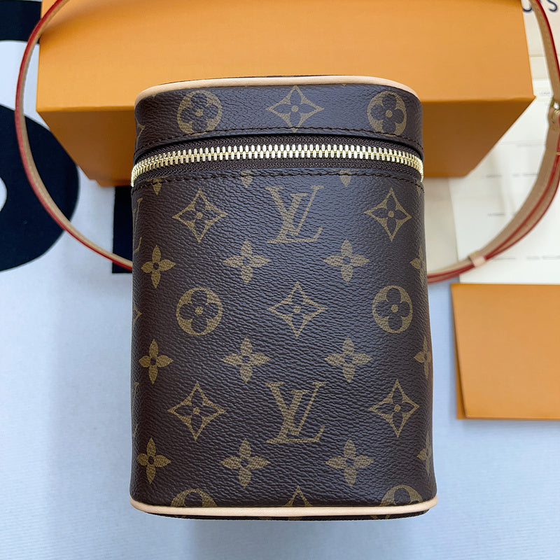I W Fashion Lu-Vi bags - 8004