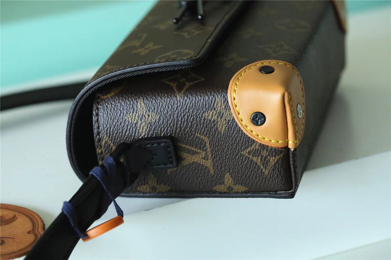 I W Fashion Lu-Vi bags - 9922