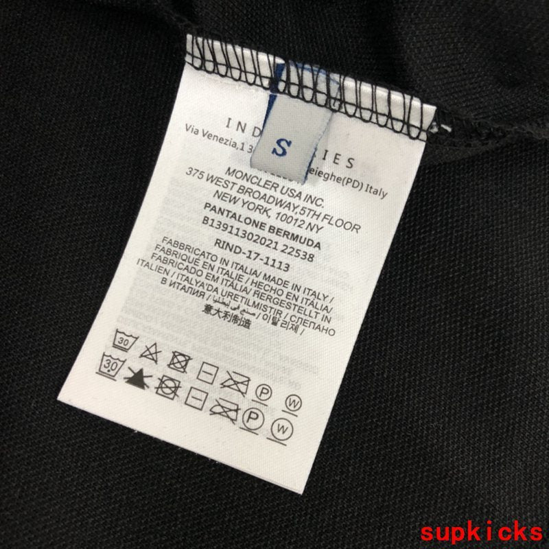 Moncler Luxury Cloth