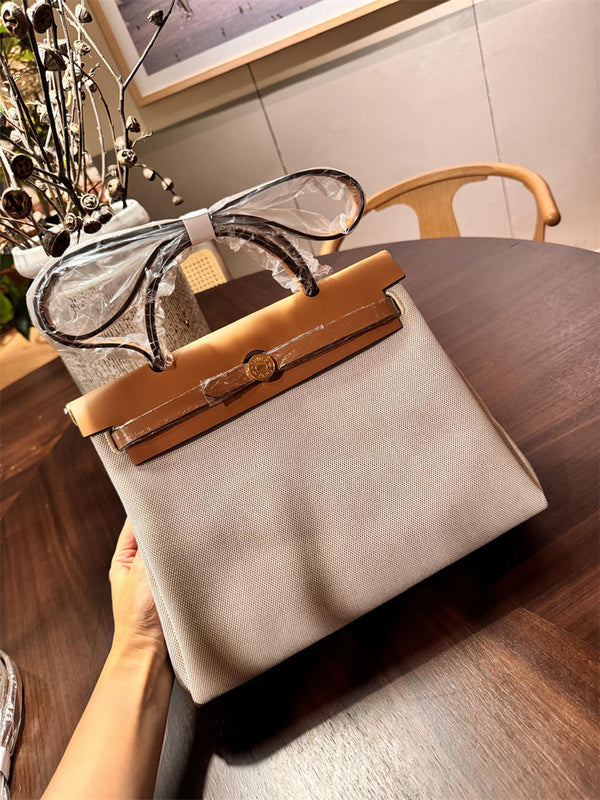 PHA - HMS Bags - 033