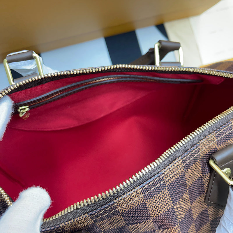 I W Fashion Lu-Vi bags - 8150