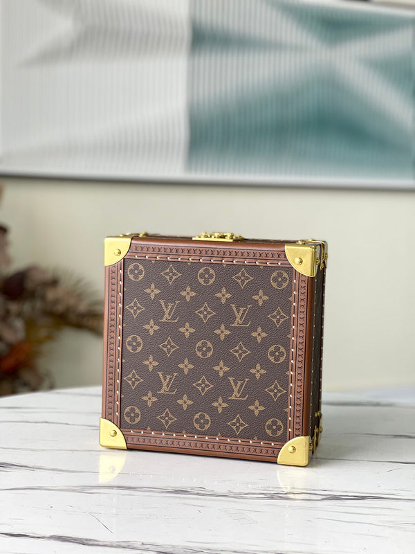 I W Fashion Lu-Vi bags - 17367
