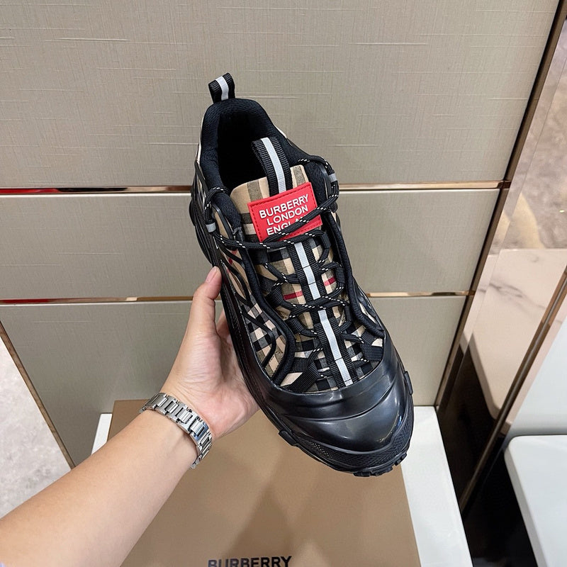 Burberry Luxury Shoes