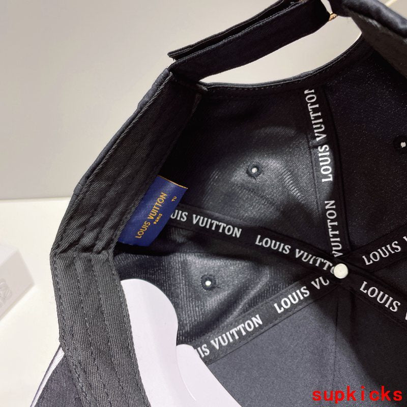 Louis Vuitton Luxury Cap