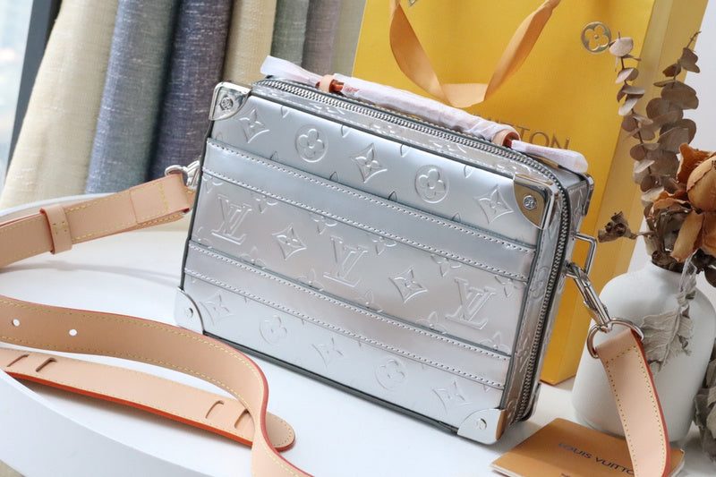 I W Fashion Lu-Vi bags - 17515