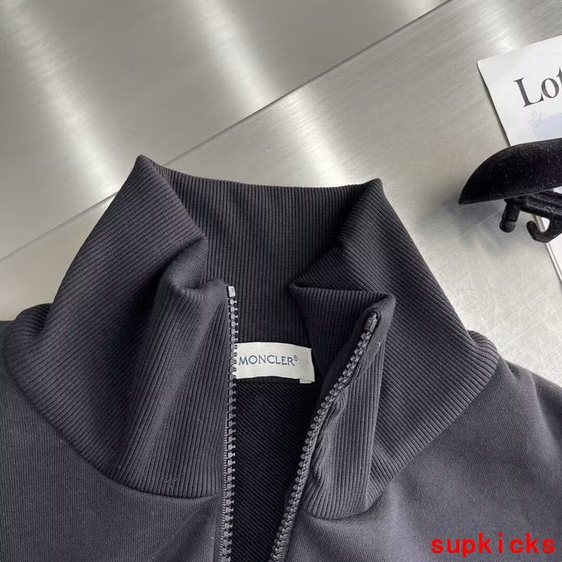 Moncler Luxury Cloth