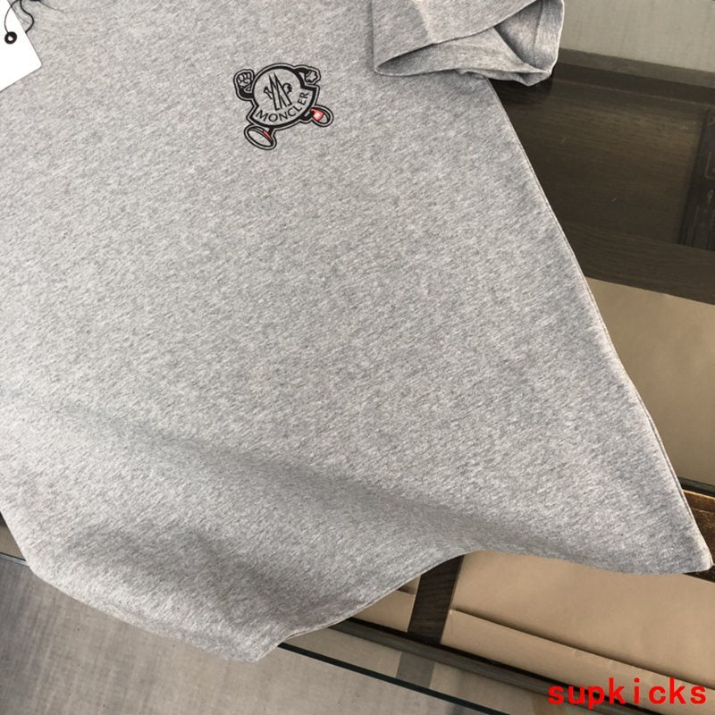 Moncler Luxury Cloth