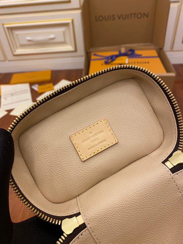 I W Fashion Lu-Vi bags - 17229